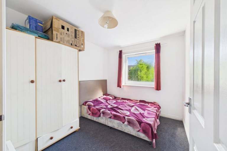 Double room to rent in Reading