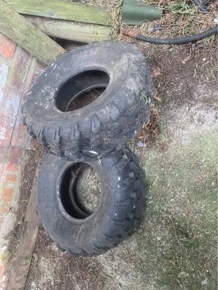 Pair of 19x7.00-8 ATV/Quad Bike Tyres lt80 Suzuki 