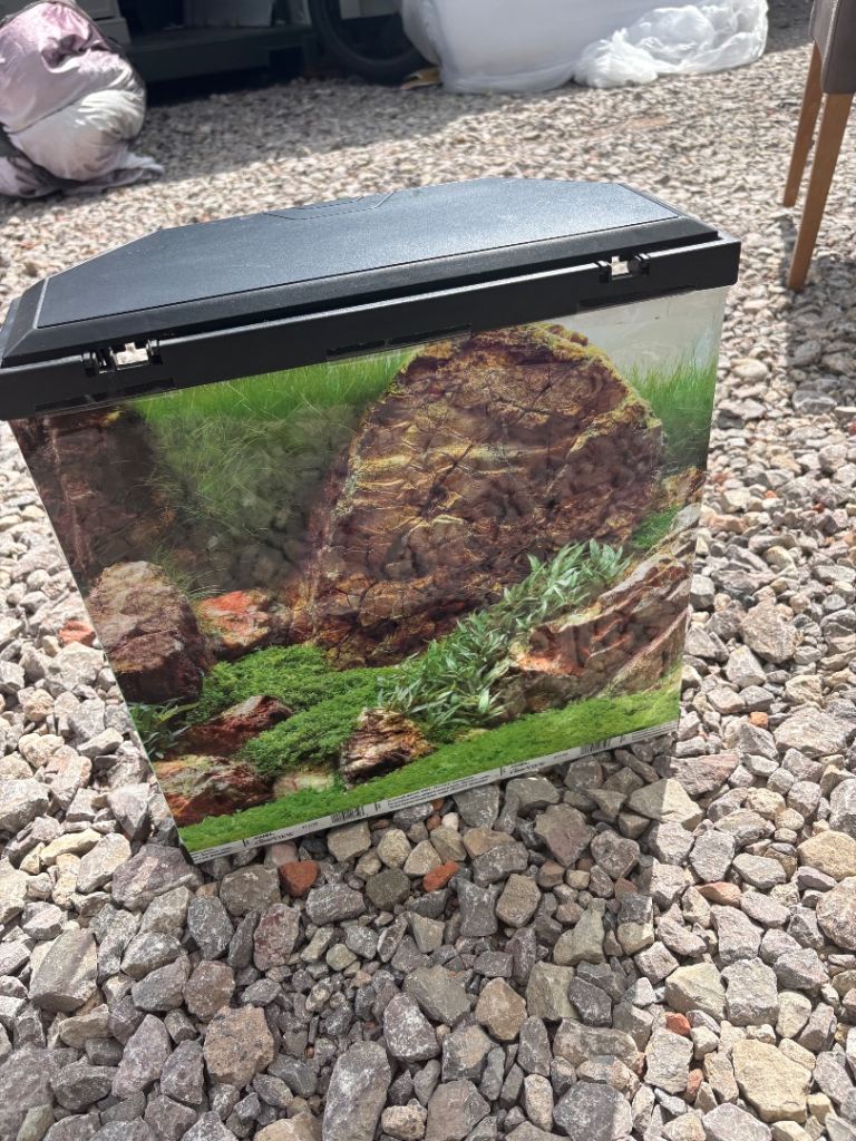 2 Small Glass Aquarium Fish Tank with Lid and Light