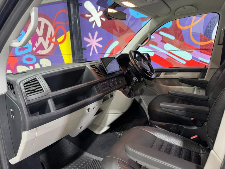 2017 Volkswagen Transporter 2.0 BiTDI BMT 204 Highline Kombi Van 4MOTION Crew Van Diesel Manual