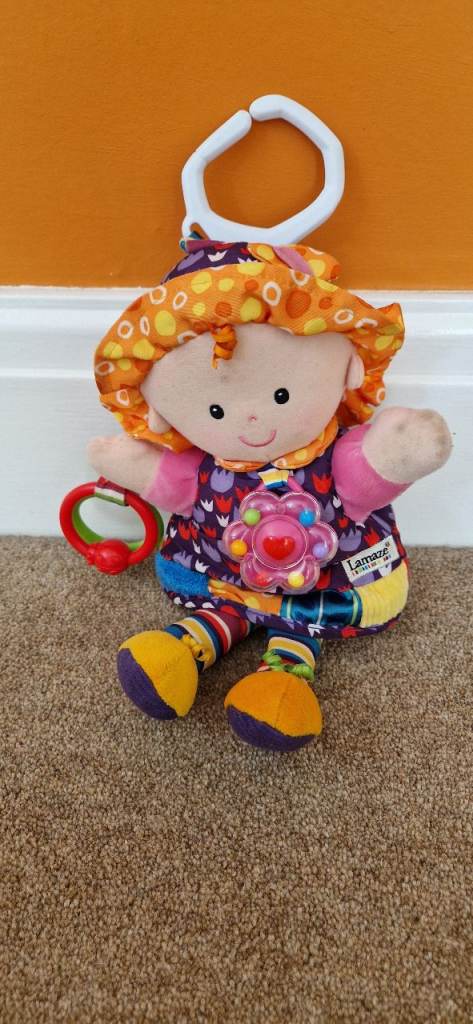 LAMAZE CLIP ON DOLL. EXCELLENT CONDITION.
