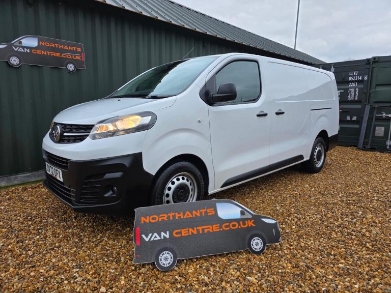 2022 Vauxhall Vivaro 2900 1.5d 100PS Dynamic L2 H1 Van * PLUS VAT *  PANEL VAN Diesel Manual