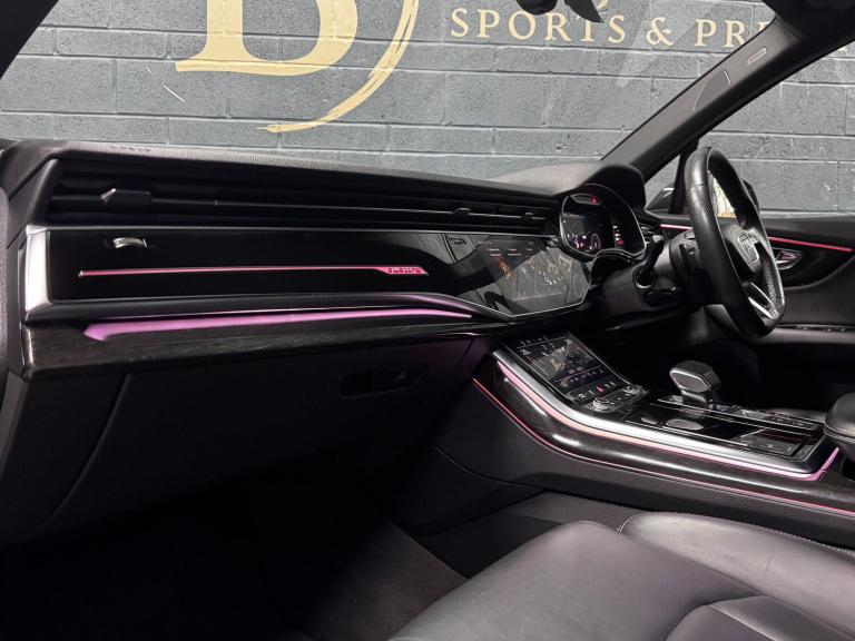 AUDI Q7 3.0 TFSI V6 55 Black Edition 2021