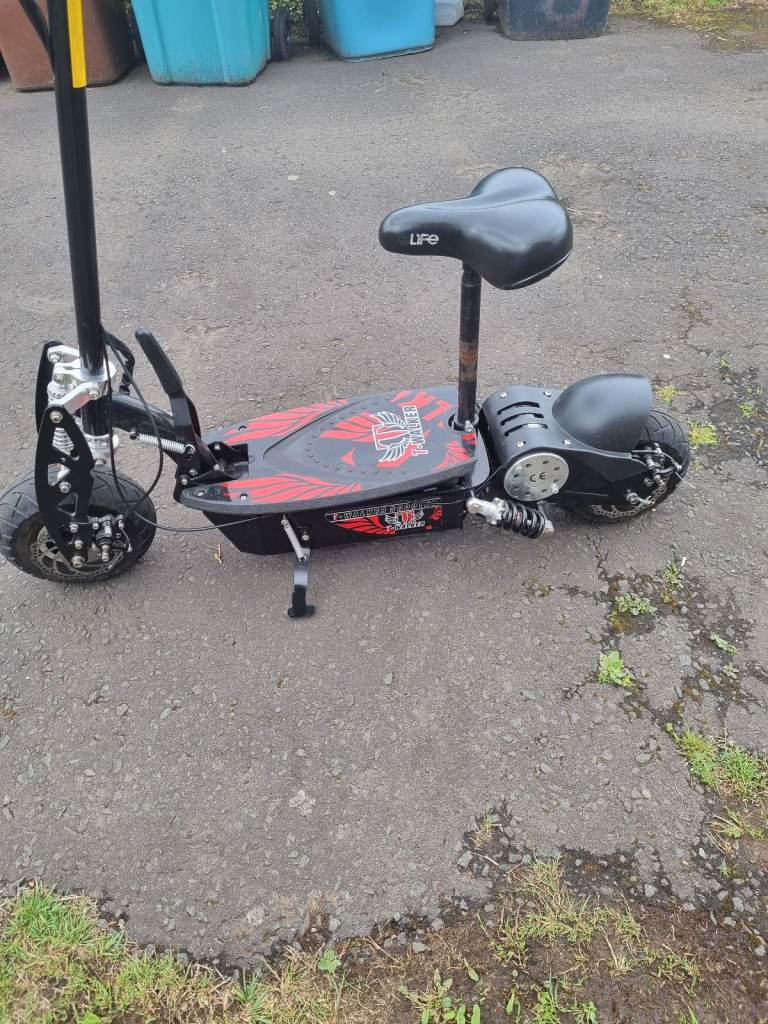 Electric scooter 