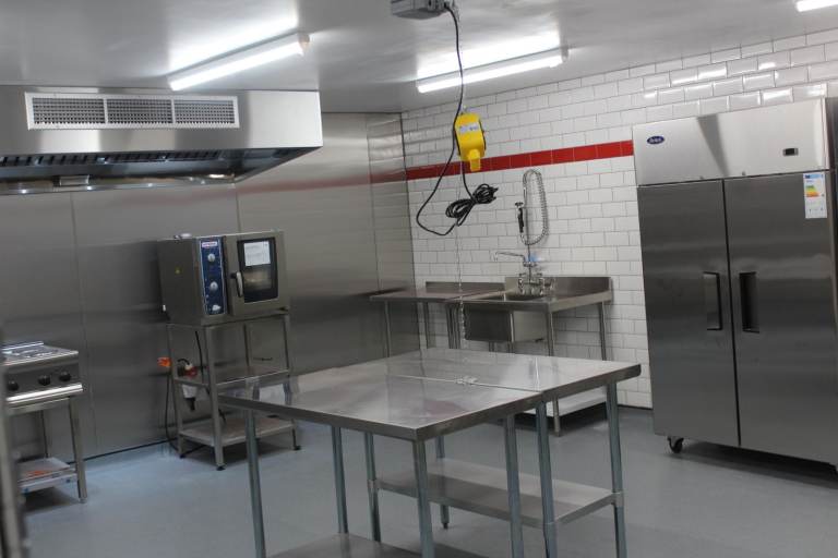 Commercial Kitchen For Rent 