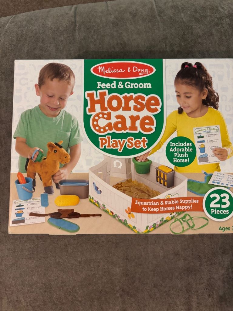 Melissa & Doug Horse Care Play Set £10