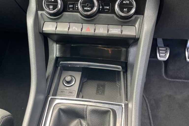 2023 Skoda Karoq 1.5 TSI ACT SportLine SUV 5dr Petrol Manual Euro 6 (s/s) (150 ps) SUV Petrol Manual