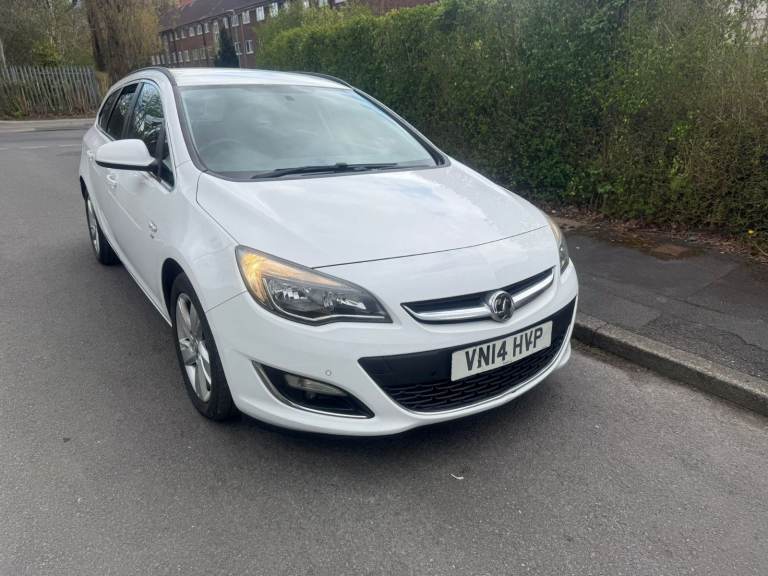 Vauxhall Astra 2.0 CDTi SRi Sports Tourer Estate Automatic 5 Drs with 12 Months MOT&Full-Ser History