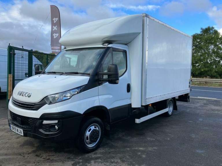 IVECO DAILY 50C18 EURO 6 BOXVAN WITH TAILLIFT AND AIRCON. 12,950 +VAT