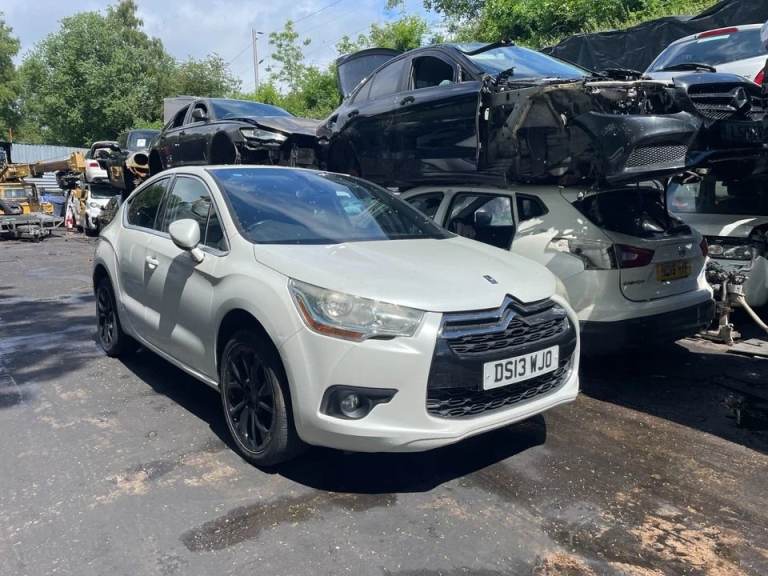 CITROEN DS4 2013 1.6 DIESEL DV6C (9HD) BREAKING 1X WHEEL NUT