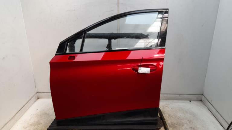 Mg Mg4 Left Front Door N/S 2021-2026 Red 5 Door Hatchback