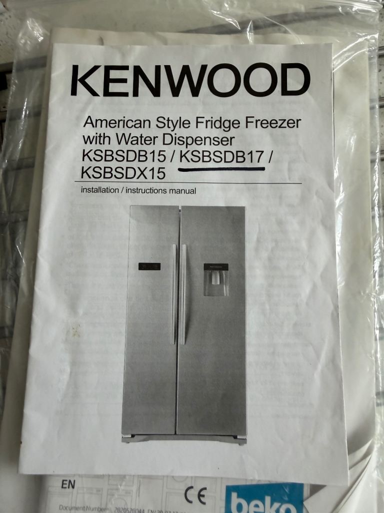Kenwood American Style Fridge Freezer with Water Dispenser