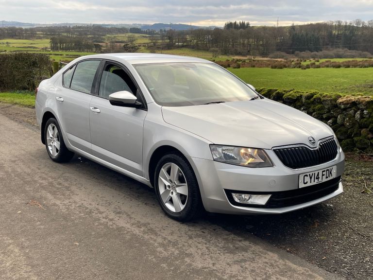 Skoda, OCTAVIA, Hatchback, 2014, Manual, 1598 (cc), 5 doors