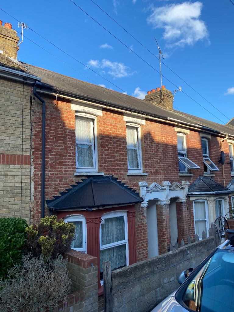 2 Bed Terraced House, Chatham, ME4