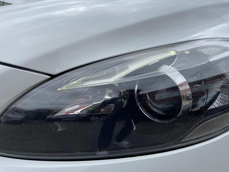 2014 Volvo V40 Cross Country 1.6 D2 Lux Powershift Euro 5 (s/s) 5dr Diesel