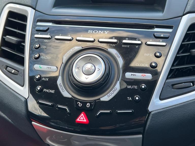 2012 Ford Fiesta 1.4 TDCi [70] Titanium 5dr HATCHBACK DIESEL Manual