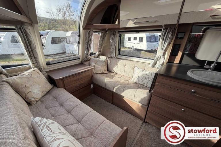 Bailey Unicorn Black Edition Vigo, 2021 Used touring caravan