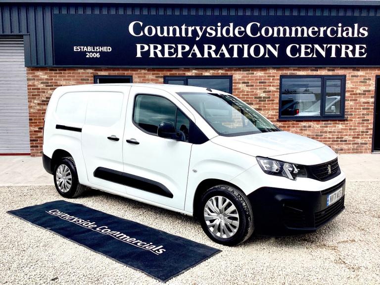 2022 Peugeot Partner 1.5HDI 100BHP PROFESSIONAL PREMIUM FACTORY CREW VAN /5 SEATER  FOLDING SEAT ...