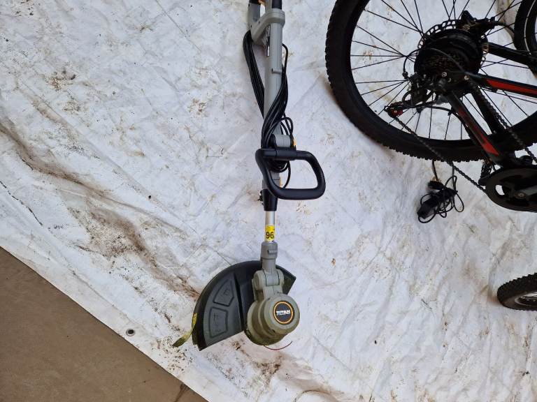 Titan Corded Electric Grass Trimmer – Good Condition