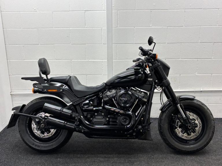 HARLEY DAVIDSON FXFB FAT BOB ** VANCE and HINES - SISSY BAR - MARCH 27 MOT **