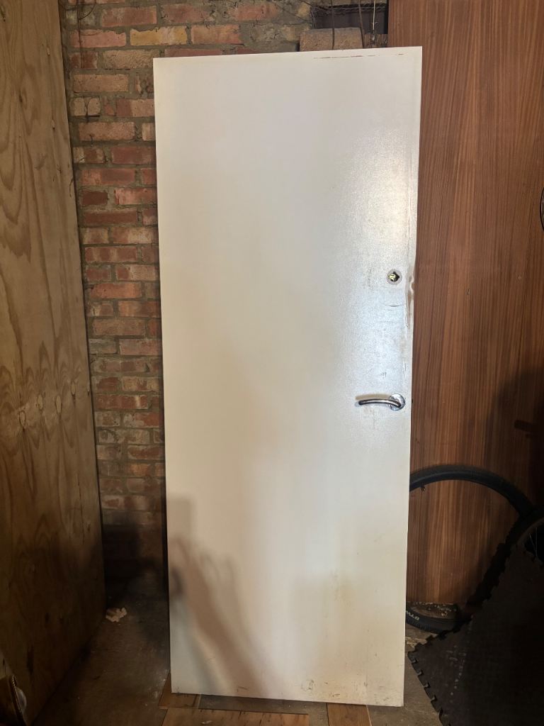 White Internal fire Door with Handle 