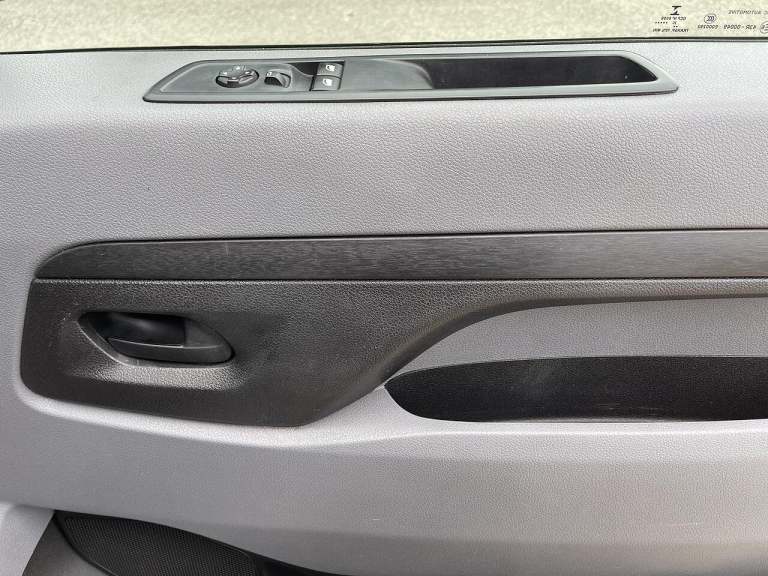 2020 Peugeot Expert 1400 2.0 BlueHDi 120 Professional Van PANEL VAN DIESEL Manual