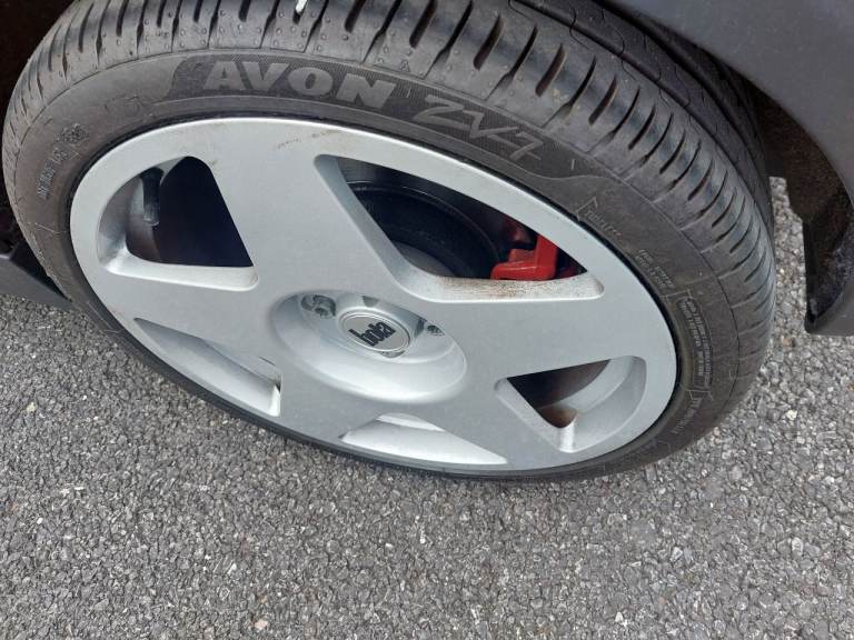 17inch bola alloy wheels with avon tyres 