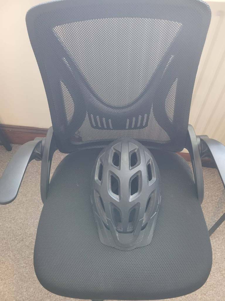 Halfords Trail Mountain Bike Helmet - Large (58-61cm) - Unused