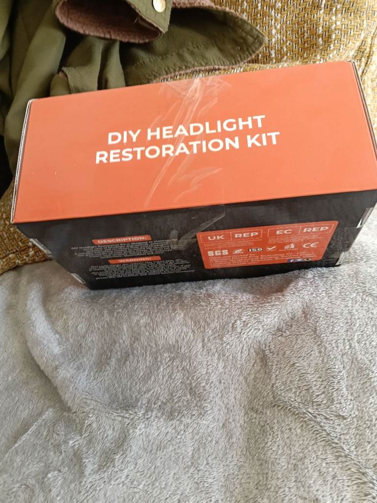 Car headlight restoration kit 
