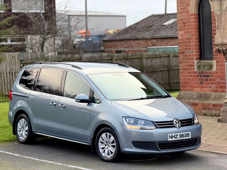 Volkswagen Sharan 2.0 TDI Bluemotion Auto DSG ( 7 seater ) 