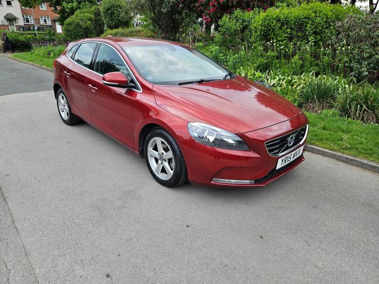 2015 Volvo V40 D2 SE 5dr Full Service History  HATCHBACK Diesel Manual