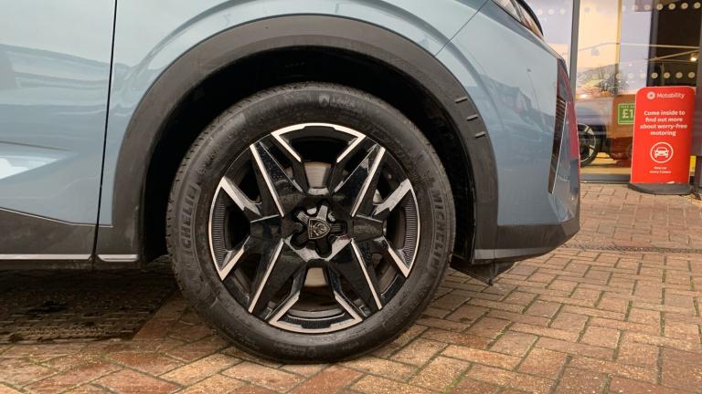 2025 Peugeot 5008 1.2 HYBRID GT SUV 5dr Petrol Hybrid e-DSC6 Euro 6 (s/s) (136 ps) SUV Hybrid Aut...