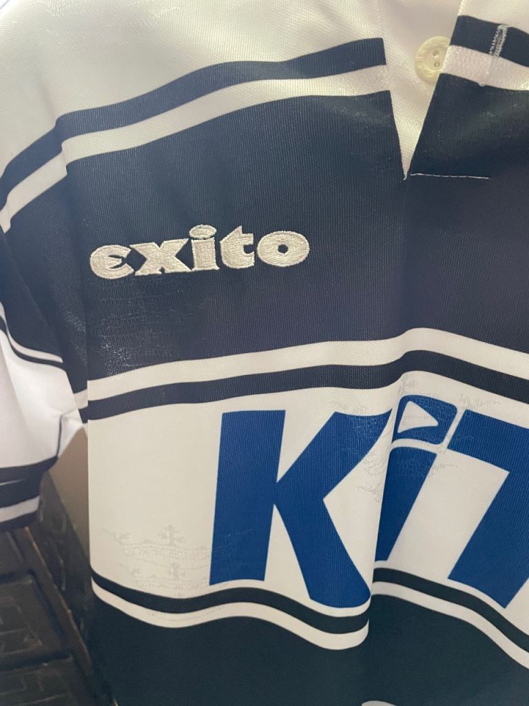 Hull fc 2001 signed shirt in excellent condition 