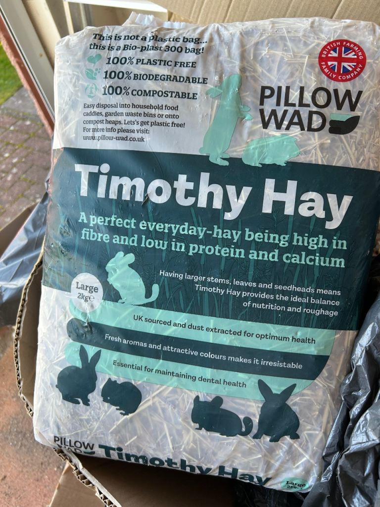 Pillow Wad Timothy Hay (2 x 2kg)