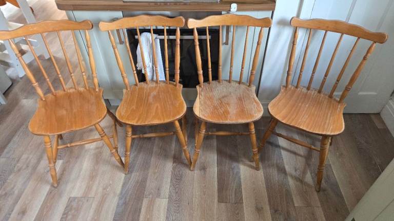 Set of 4 rustic farmhouse country kitchen dining chairs 
