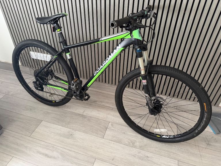 Boardman x9 pro mountain bike large frame 29” wheels