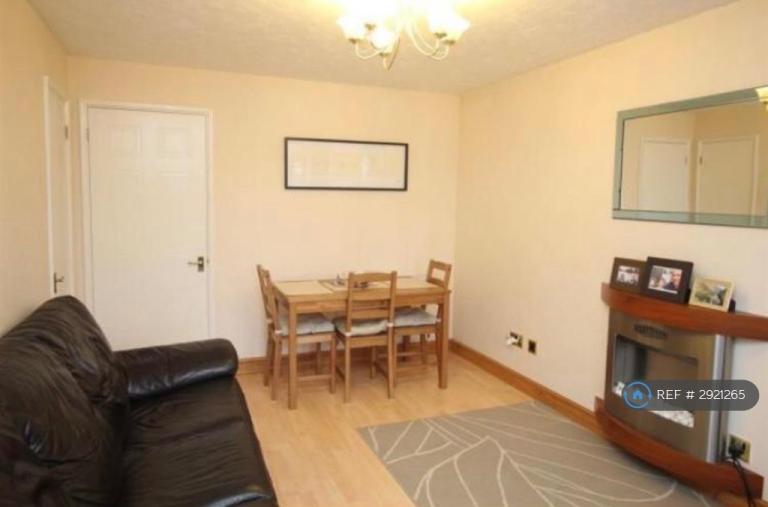 2 bedroom house in Wetherby Close, Stevenage, SG1 (2 bed) (#2921265)