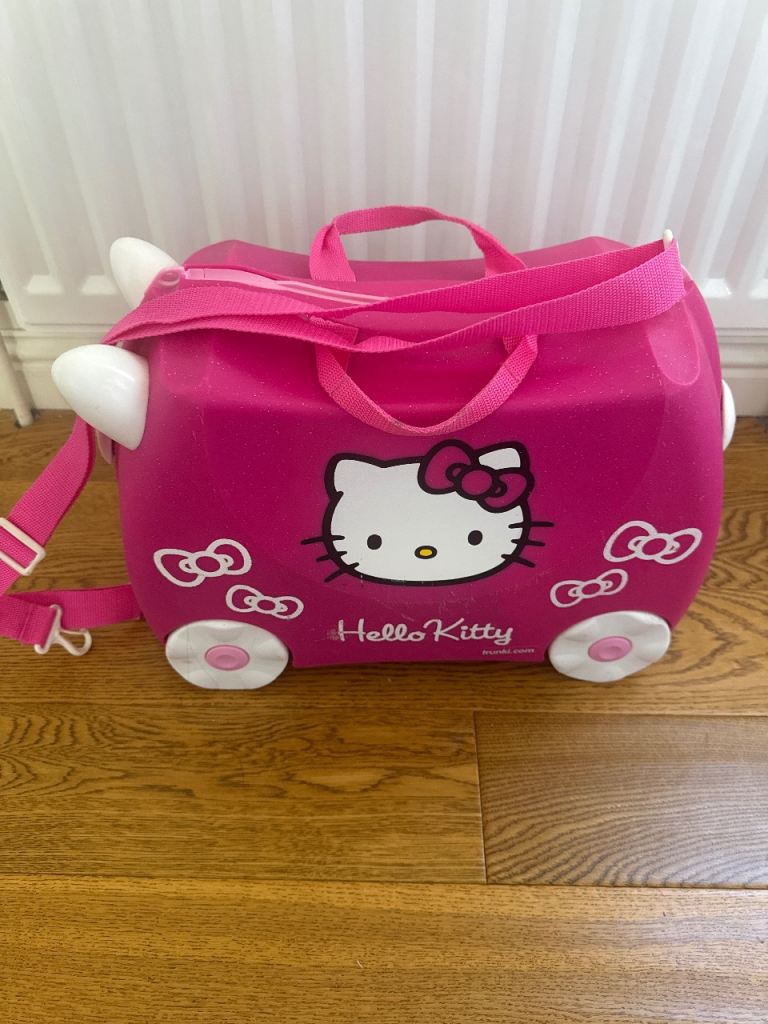 hello kitty trunki luggage