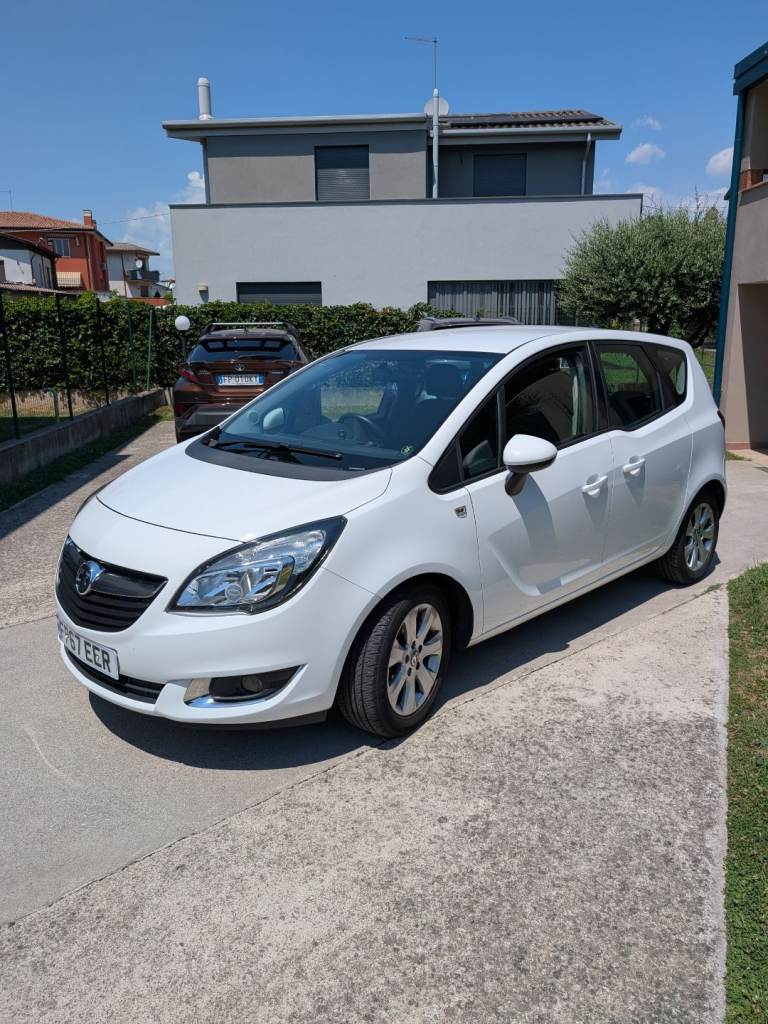 2017 Vauxhall Meriva 1.4 i Life 5dr (100 PS) – Exceptionally Maintained – Fresh Service & MOT ​