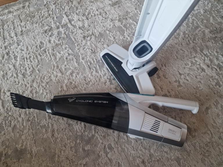 Cecotec Conga Immortal Extreme H20 2 in 1 detachable vacuum cleaner 