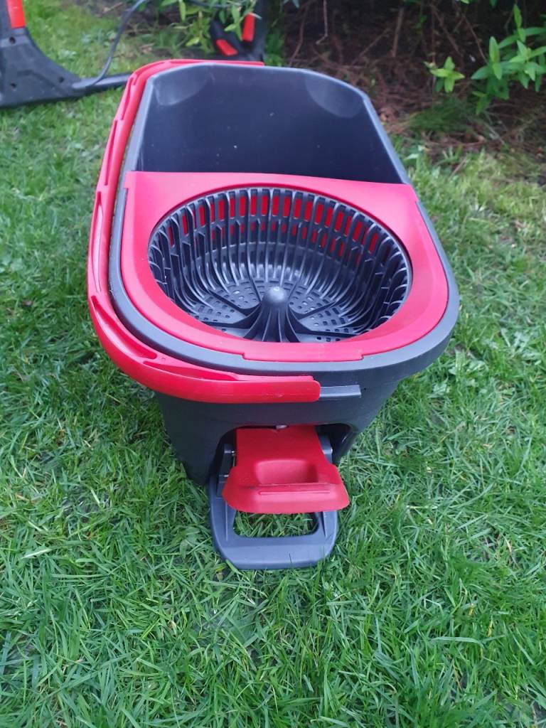 Vileda Turbo Spin Smart Mop Bucket with foot pedal