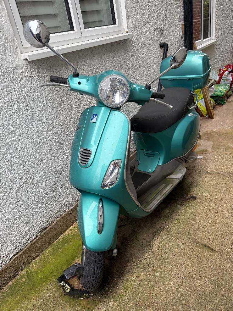 🛵 2012 Vespa LX 50 – Iconic Teal | Low Mileage | Full Service History