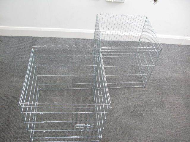 Playpen for pets . 8 sections each 60cm*60cm . Folding