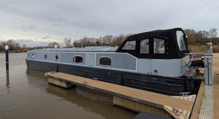 60' x 12'6 Wide Beam Boat