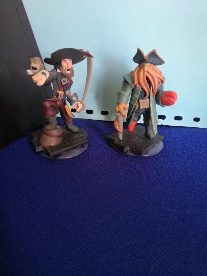 2 x Disney Infinity 1.0 "Pirates of Caribbean & Davy Jones Figure 4" Please see the pics