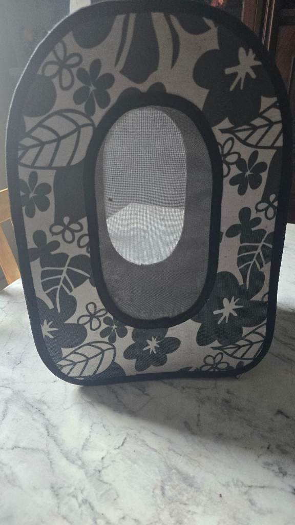 Small bird carrier 