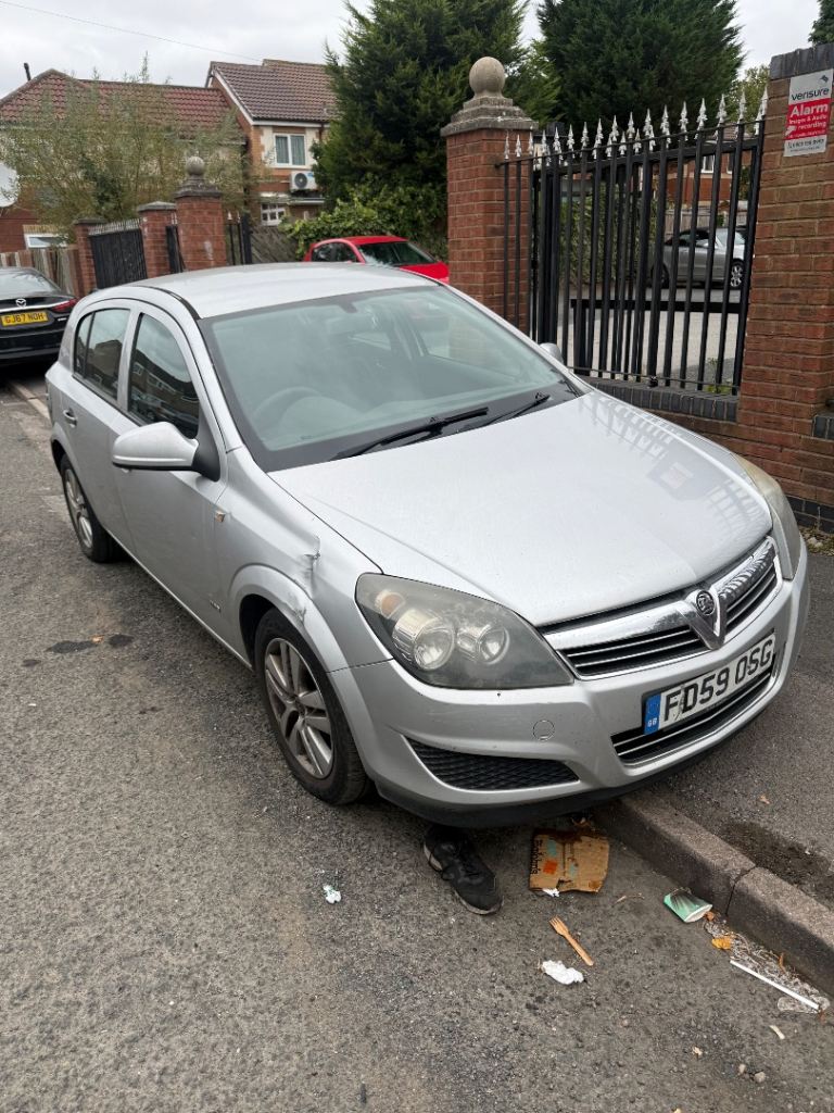 Vauxhall, ASTRA, Hatchback, 2010, Manual, 1686 (cc), 5 doors