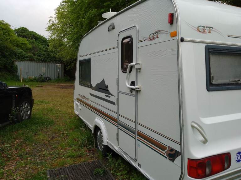 2001 2 berth Gulfstream GT caravan 