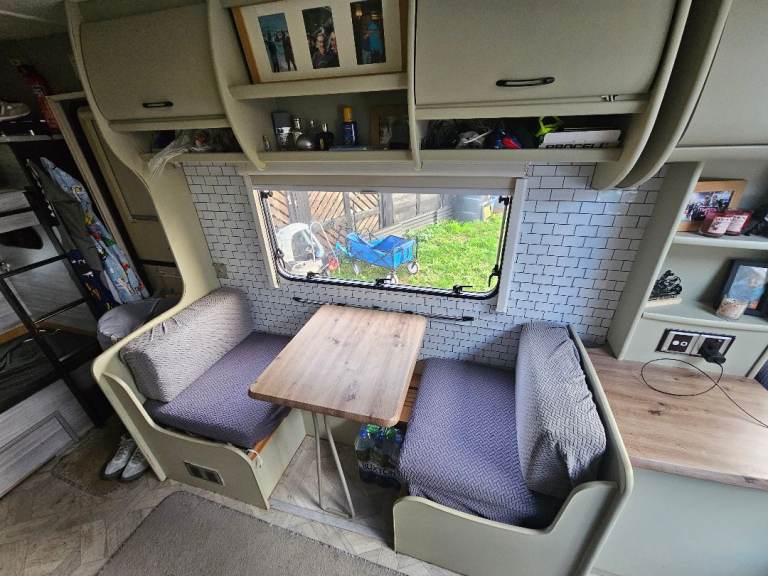 Abbey cardinal 6 birth tour caravan 