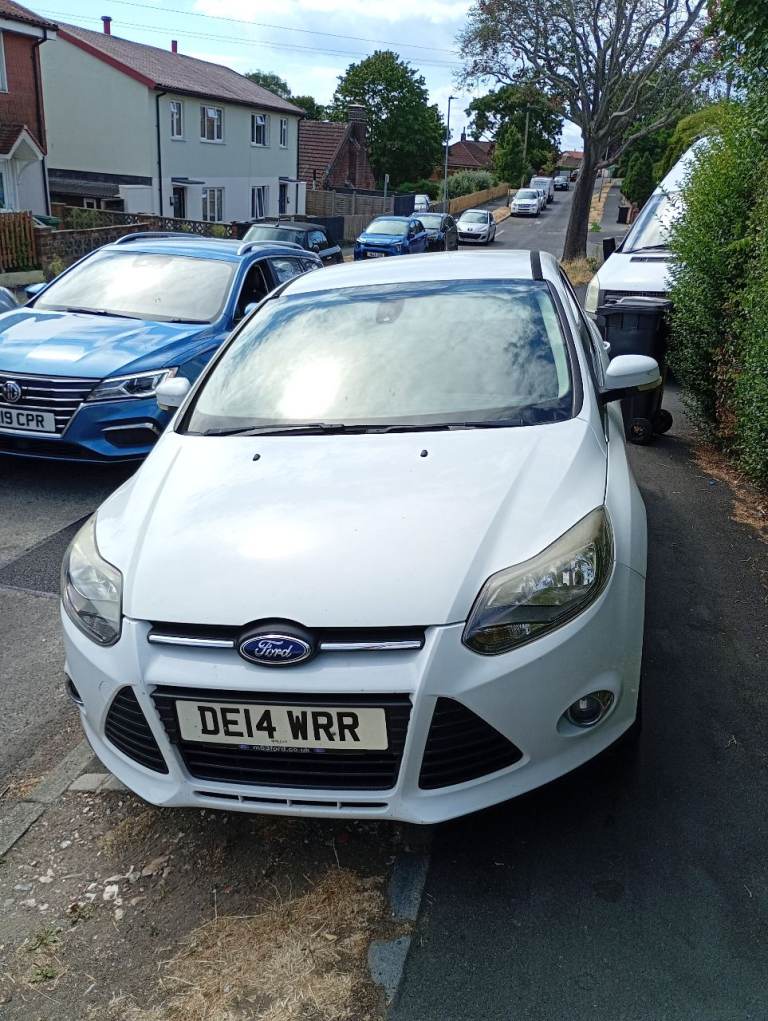 Ford, FOCUS, Hatchback, 2014, Manual, 998 (cc), 5 doors